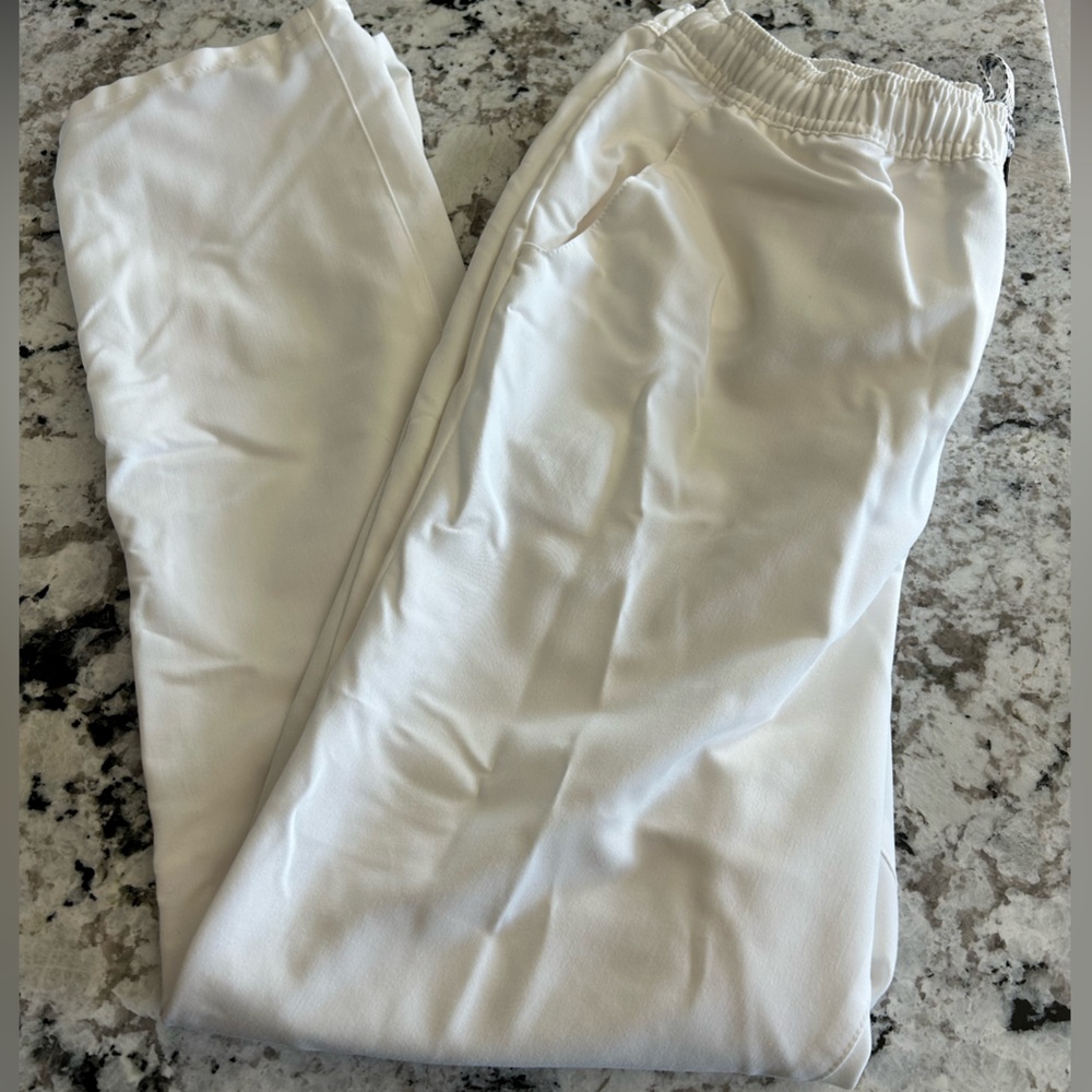 Jaanuu White Elastic Waist Scrub Pants